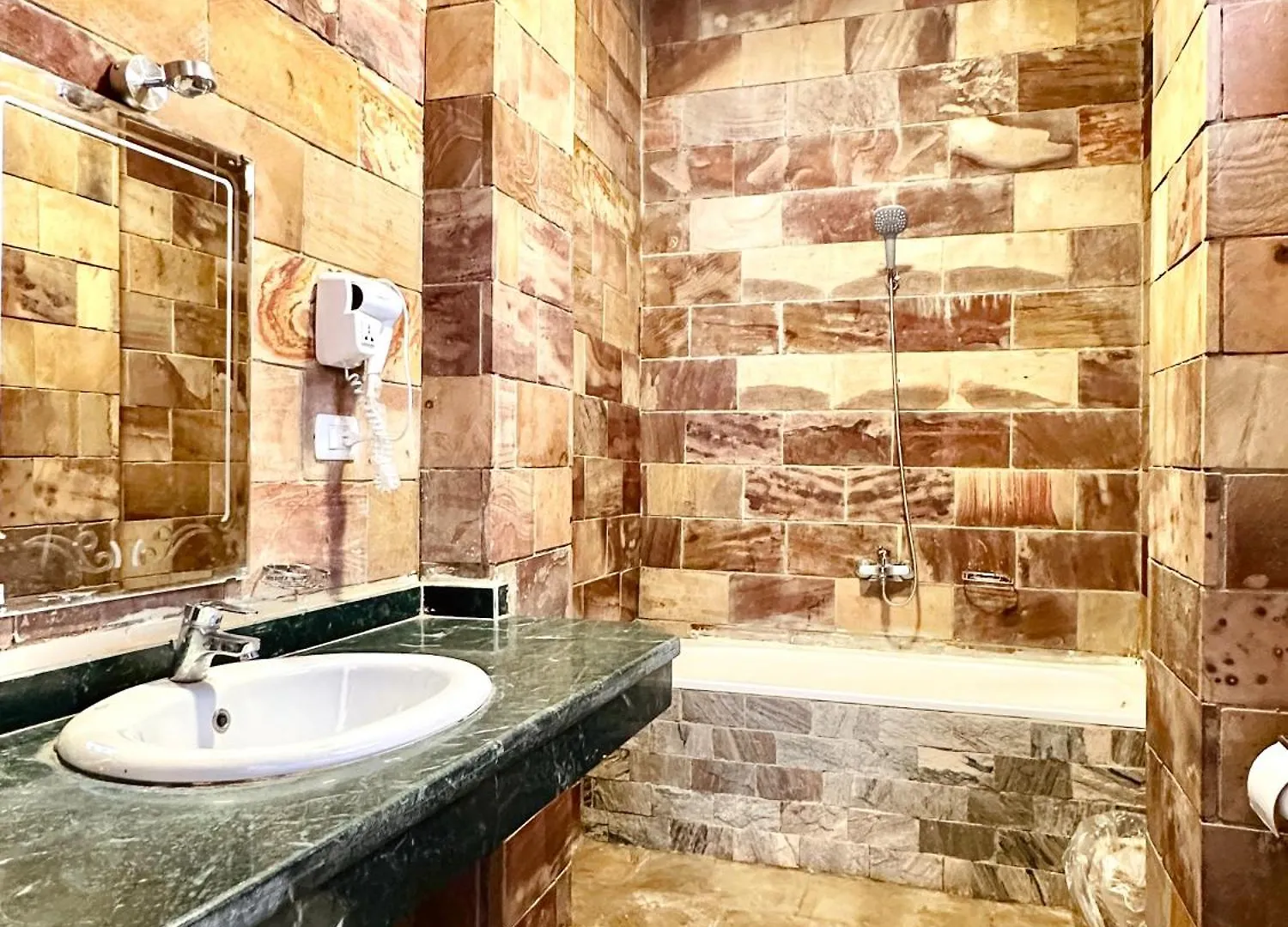 Hathor Guest House Luxor